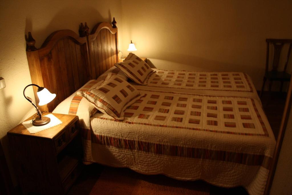 Cal Sandic Aransá Habitación foto